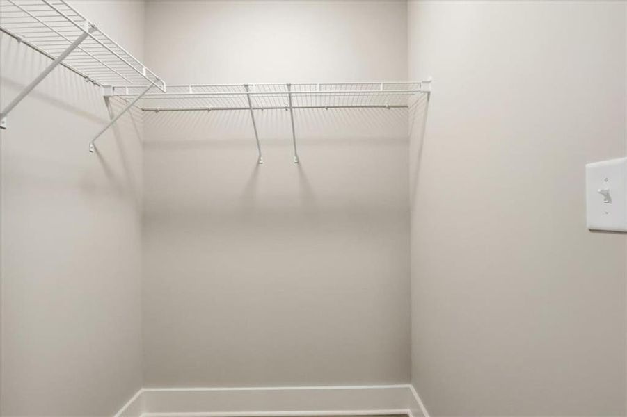 Spacious, unfurnished interior of a new home in , Statham (Image 63).