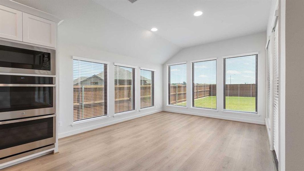 Spacious, unfurnished interior of a new home in Talon Hills 60'/70', Fort Worth (Image 18). Spacious, unfurnished interior of a new home in Talon Hills 60'/70', Fort Worth (Image 18).