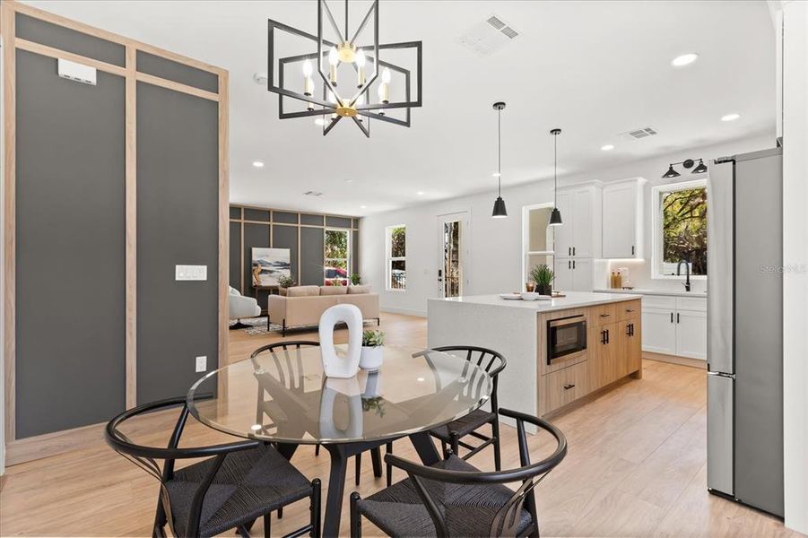 Furnished interior view inside a new home in , Orlando (Image 10).