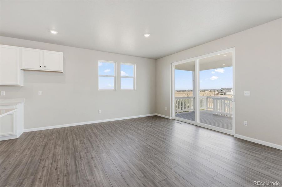 Spacious, unfurnished interior of a new home in , Aurora (Image 25).