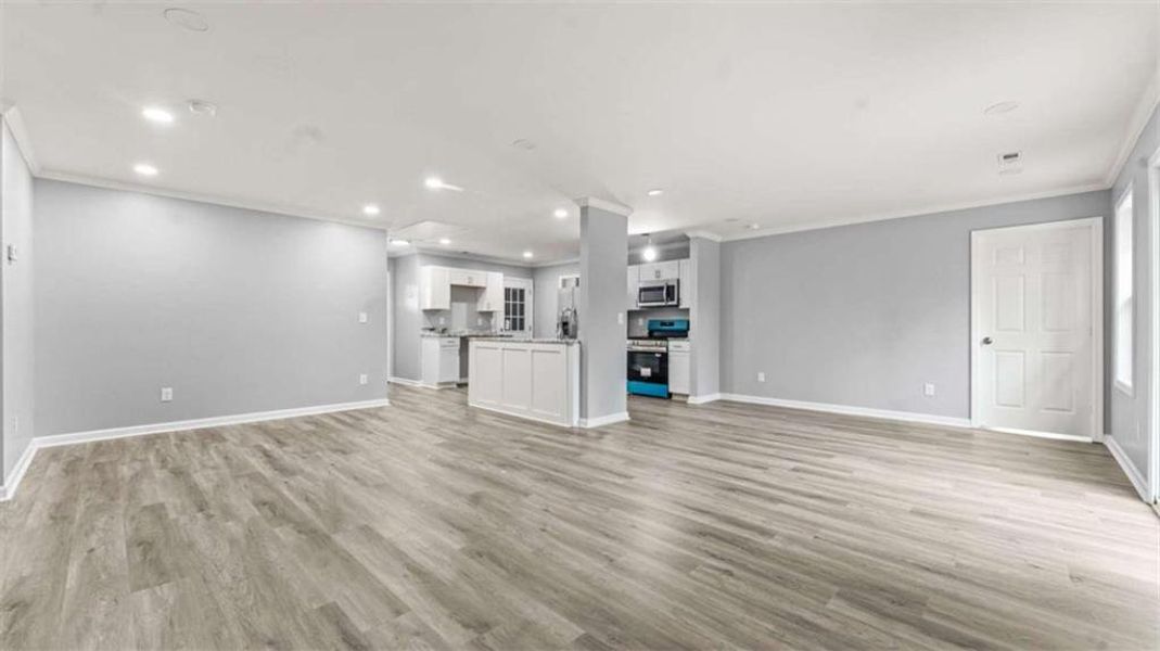 Spacious, unfurnished interior of a new home in , Cedartown (Image 14).