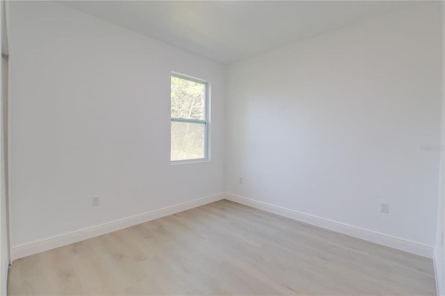 Spacious, unfurnished interior of a new home in , Ocklawaha (Image 12).