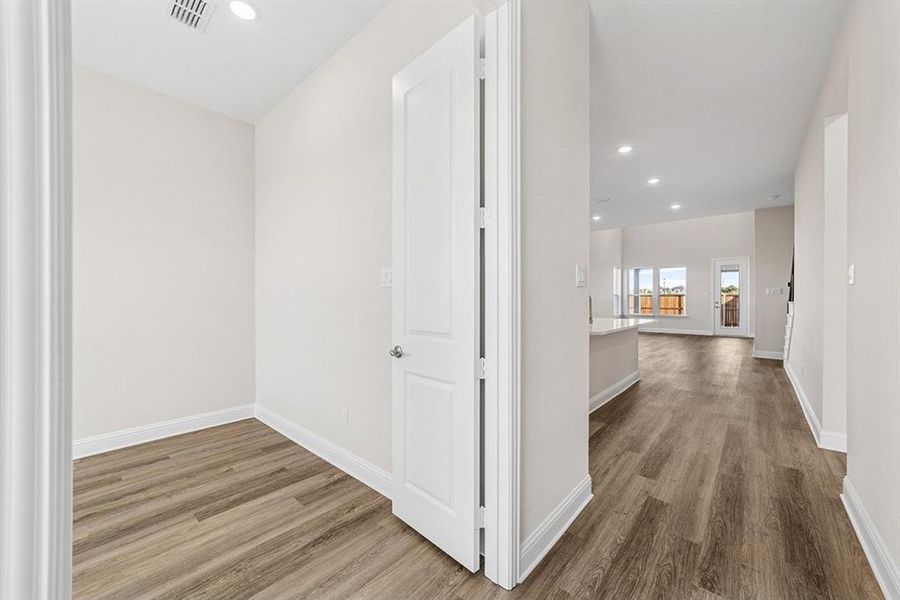 Spacious, unfurnished interior of a new home in Dominion at Brookhollow, Prosper (Image 5).