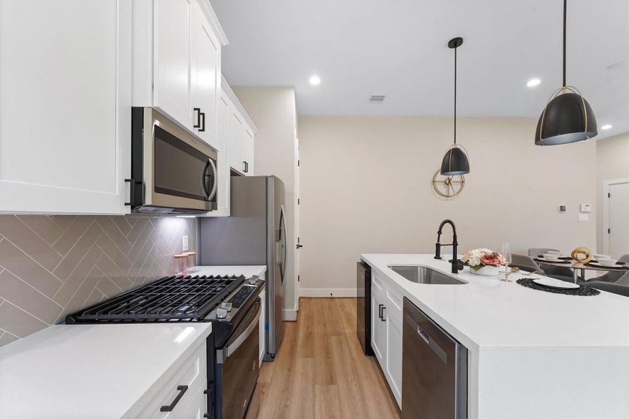 Image 23 of a home in Blalock Square.