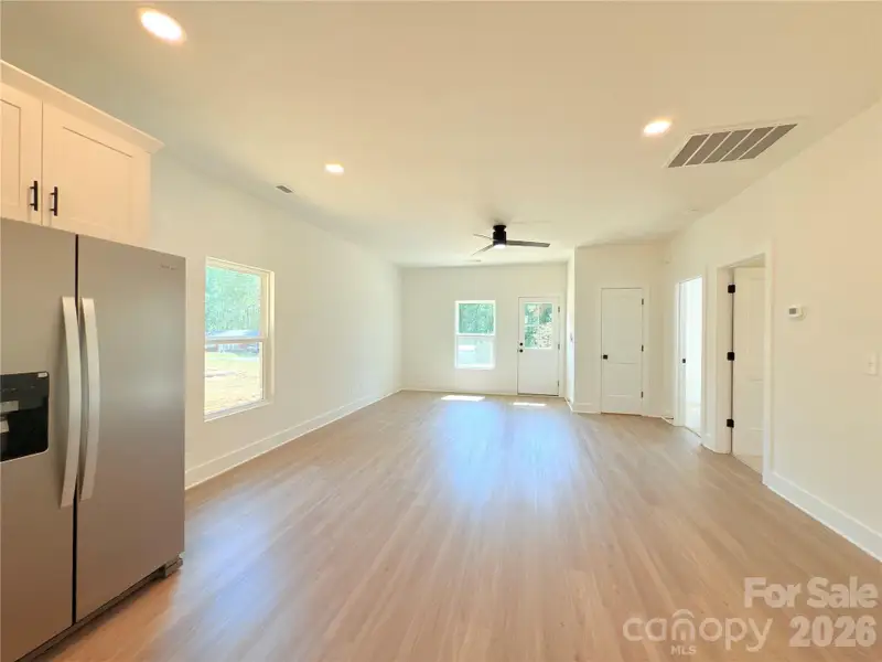 Spacious, unfurnished interior of a new home in , Norwood (Image 7).