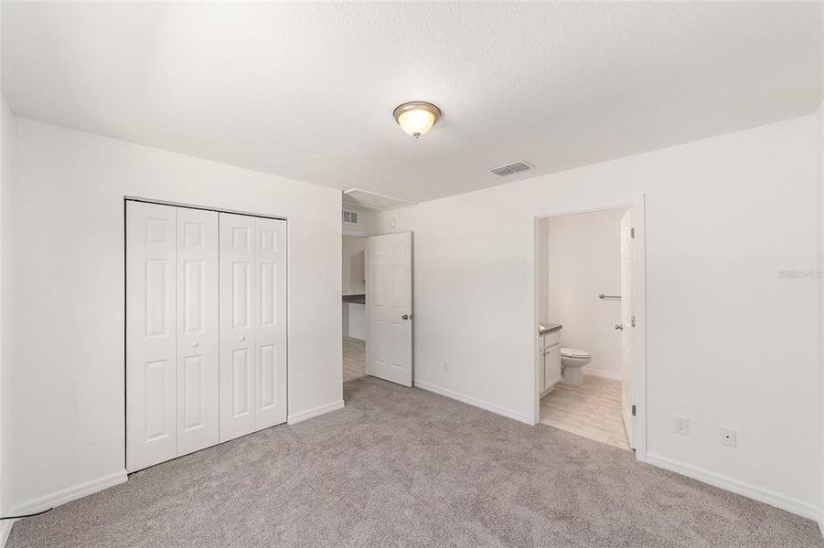 Spacious, unfurnished interior of a new home in , Dunnellon (Image 16). Spacious, unfurnished interior of a new home in , Dunnellon (Image 16).