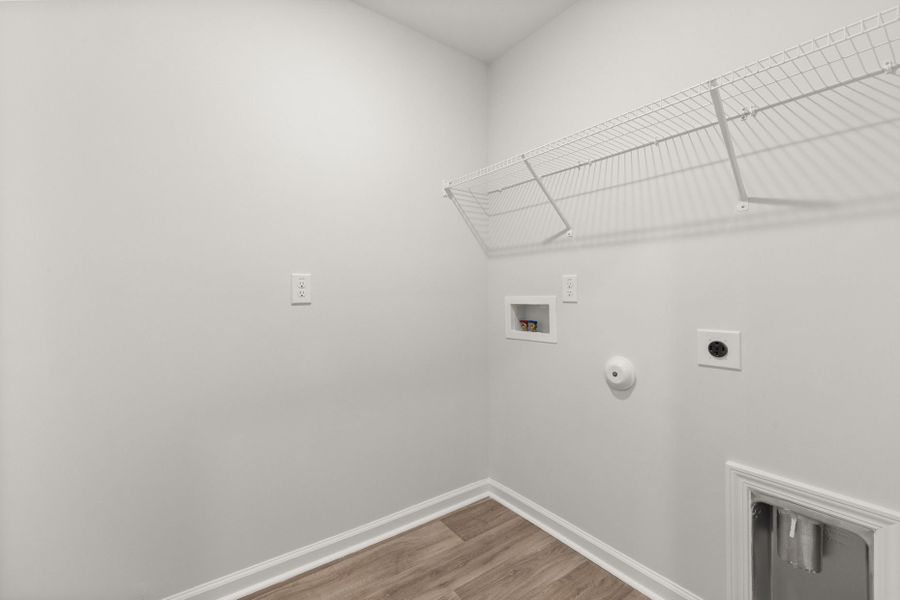 Spacious, unfurnished interior of a new home in Westford, Sanford (Image 16).
