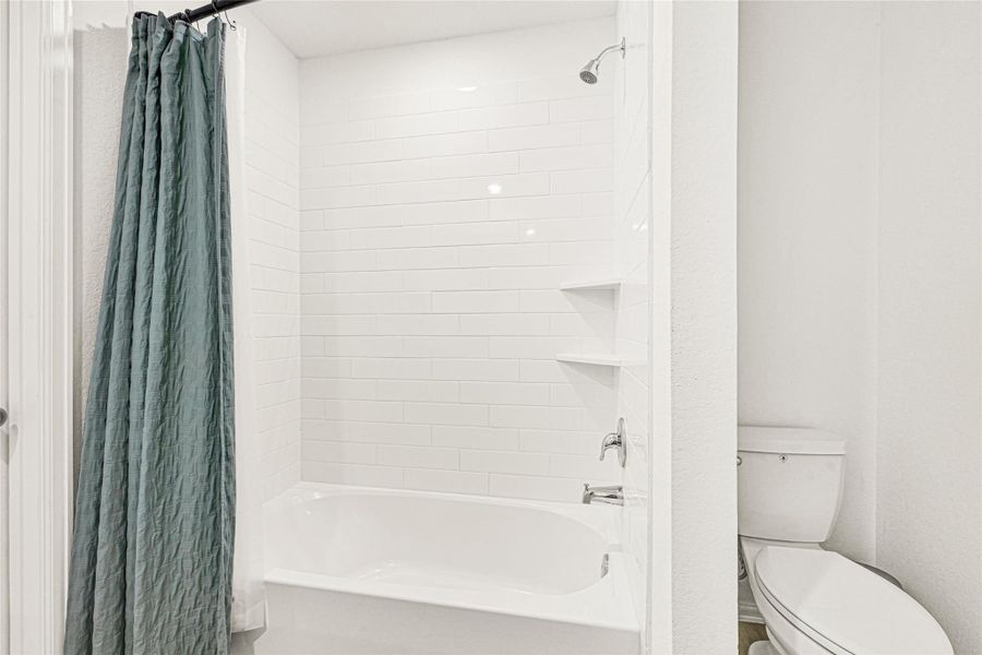 Furnished interior view inside a new home in Townsend Reserve: Cottage Collection, Splendora (Image 4). Furnished interior view inside a new home in Townsend Reserve: Cottage Collection, Splendora (Image 4).