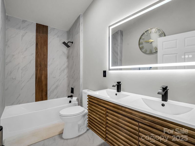 257 Roadrunner Circle Lake Lure NC 28746-19 257 Roadrunner Circle Lake Lure NC 28746-19