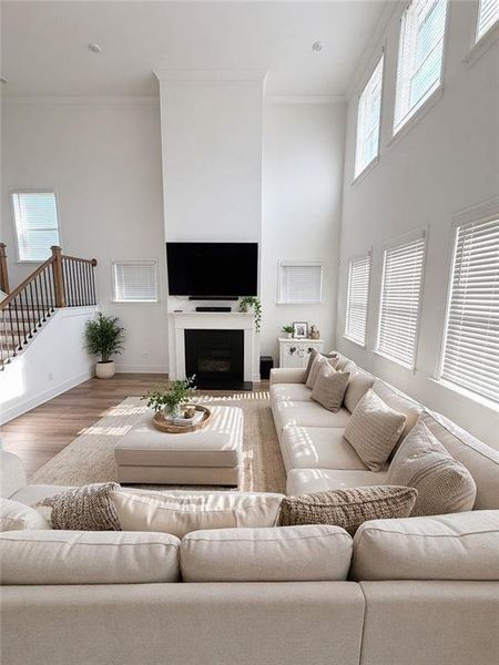 Furnished interior view inside a new home in , Dallas (Image 5).