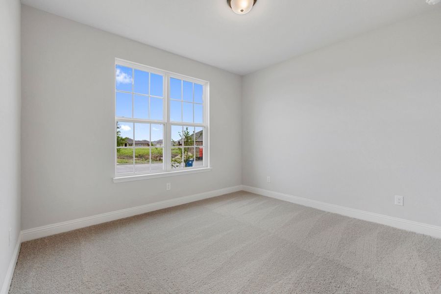Spacious, unfurnished interior of a new home in Waverly Estates, Nevada (Image 57).
