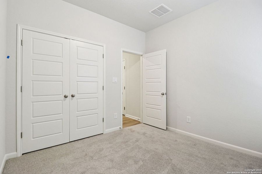Spacious, unfurnished interior of a new home in Arcadia Ridge - Premier Series, San Antonio (Image 30).