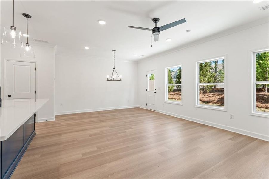 Spacious, unfurnished interior of a new home in Cherokee Township, Acworth (Image 18).