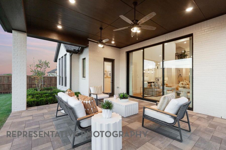 Exterior details and patio area of a home in Kresston, Montgomery (Image 21).