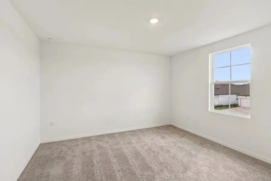 Spacious, unfurnished interior of a new home in Northlake at Ovation, Winter Garden (Image 25).
