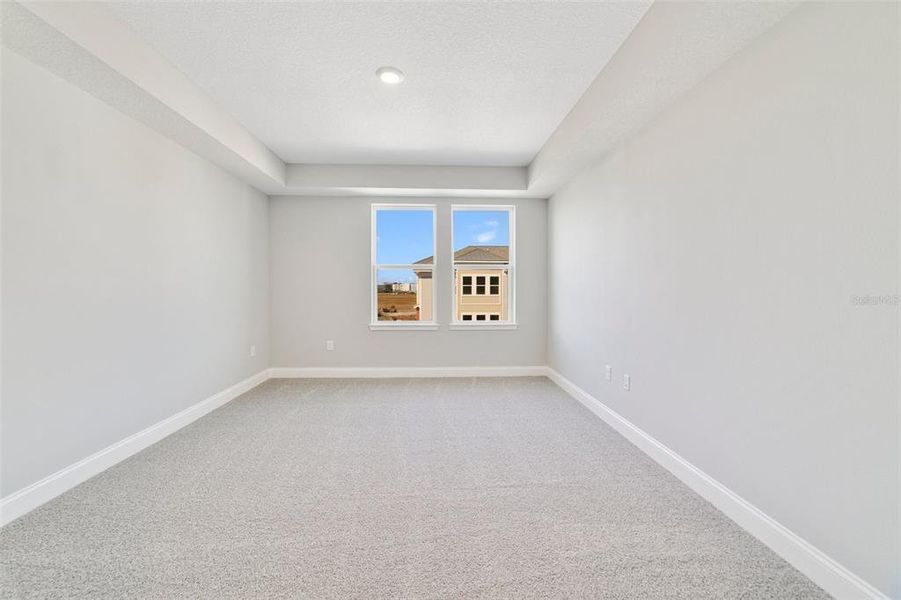 Spacious, unfurnished interior of a new home in Gatherings® of Lake Nona, Orlando (Image 14).