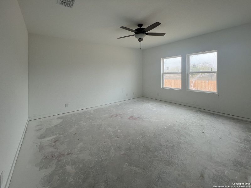 Image 33 of a home in Nopal Valley.