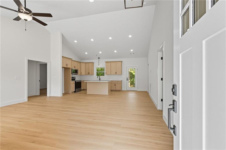 Spacious, unfurnished interior of a new home in , Toccoa (Image 23).