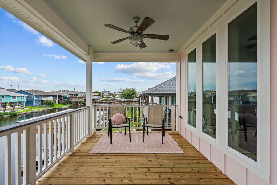 Exterior details and patio area of a home in , Bayou Vista (Image 31).