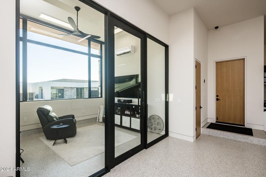 048_OFFICE 048_OFFICE