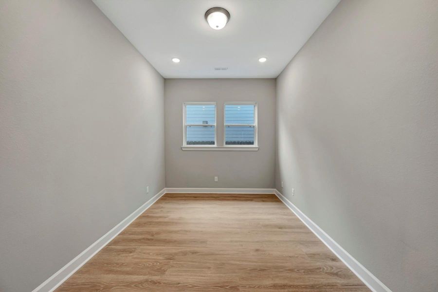 Spacious, unfurnished interior of a new home in Pomona 45' Homesites, Manvel (Image 16).