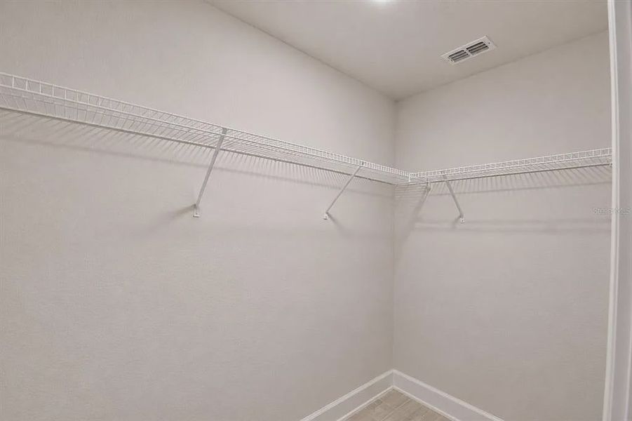 Spacious, unfurnished interior of a new home in Lake Juliana Estates, Auburndale (Image 21).