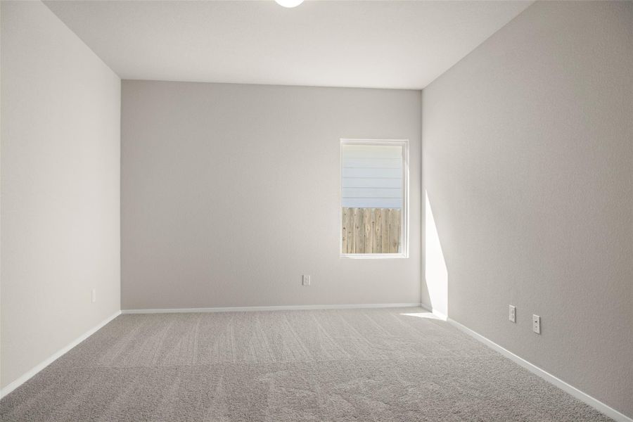 Spacious, unfurnished interior of a new home in Cloverleaf, Austin (Image 16). Spacious, unfurnished interior of a new home in Cloverleaf, Austin (Image 16).