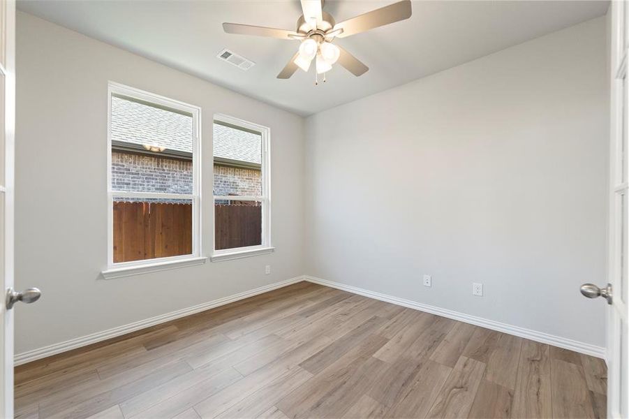 Spacious, unfurnished interior of a new home in Morningstar, Aledo (Image 23).