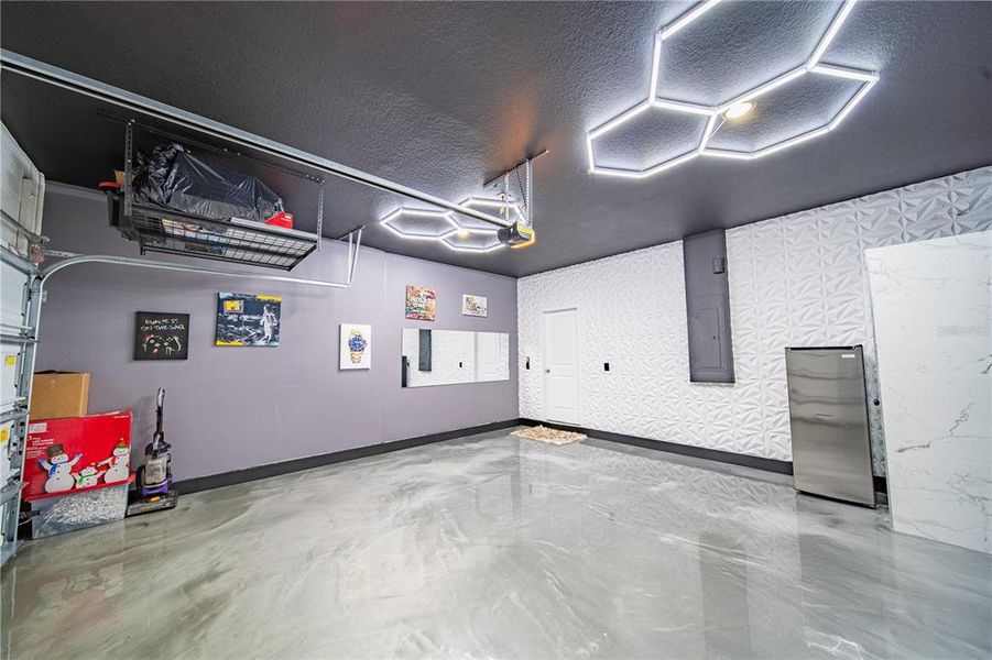 Image 28 of a home in .