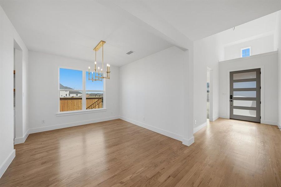 Spacious, unfurnished interior of a new home in Brookhollow West, Prosper (Image 18).