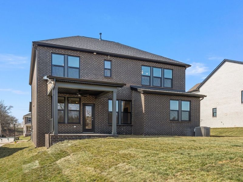 Exterior details and patio area of a home in Benders Cove, Mount Juliet (Image 29).