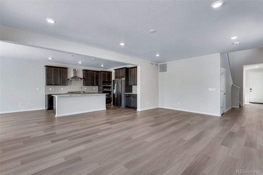 Spacious, unfurnished interior of a new home in Medley at Reunion Ridge, Commerce City (Image 18).