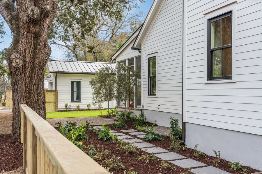 Exterior details and patio area of a home in , Mount Pleasant (Image 37).
