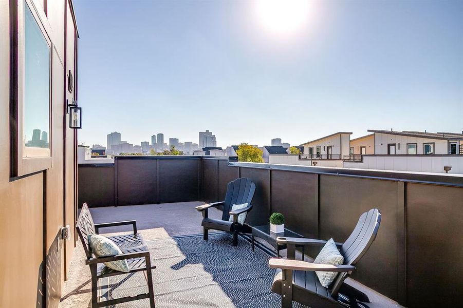 Breathtaking downtown Fort Worth skyline views from your private rooftop. Breathtaking downtown Fort Worth skyline views from your private rooftop.