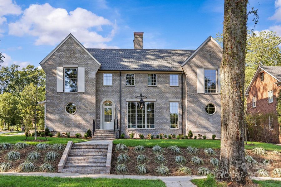 Image 43 of a home in .