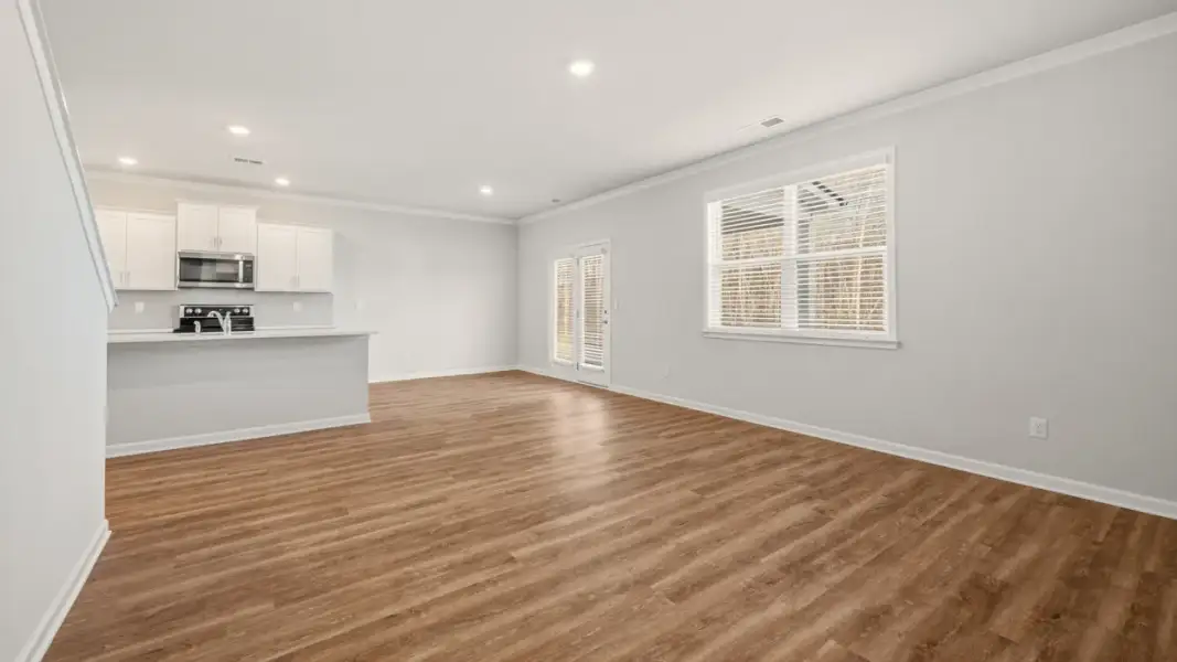 Spacious, unfurnished interior of a new home in Kingston Ranch at Lake Oconee, Buckhead (Image 17). Spacious, unfurnished interior of a new home in Kingston Ranch at Lake Oconee, Buckhead (Image 17).