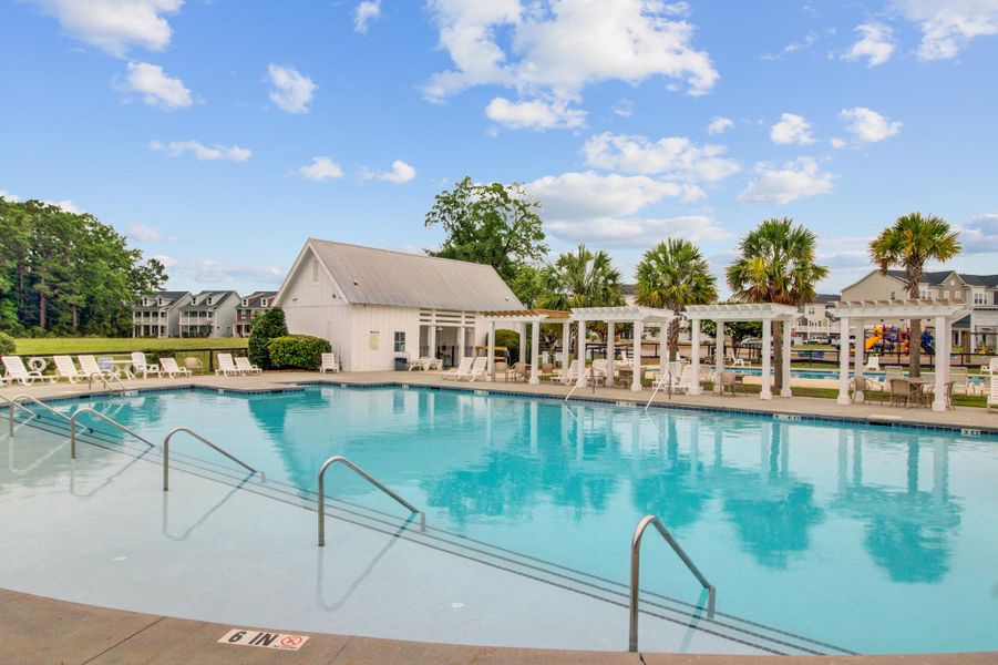 Community amenities in , Moncks Corner (Image 42).