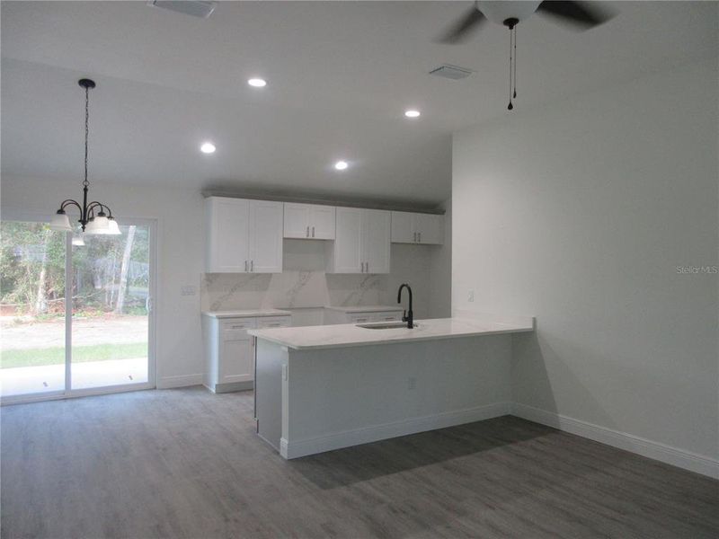 Furnished interior view inside a new home in , Ocklawaha (Image 5).