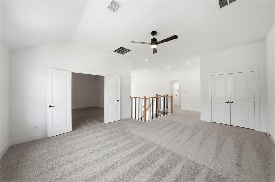 Spacious, unfurnished interior of a new home in Brookhollow West, Prosper (Image 29).