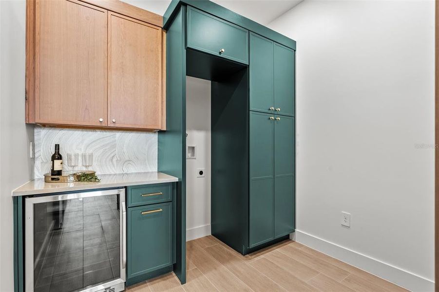 Furnished interior view inside a new home in College Park, Orlando (Image 37).