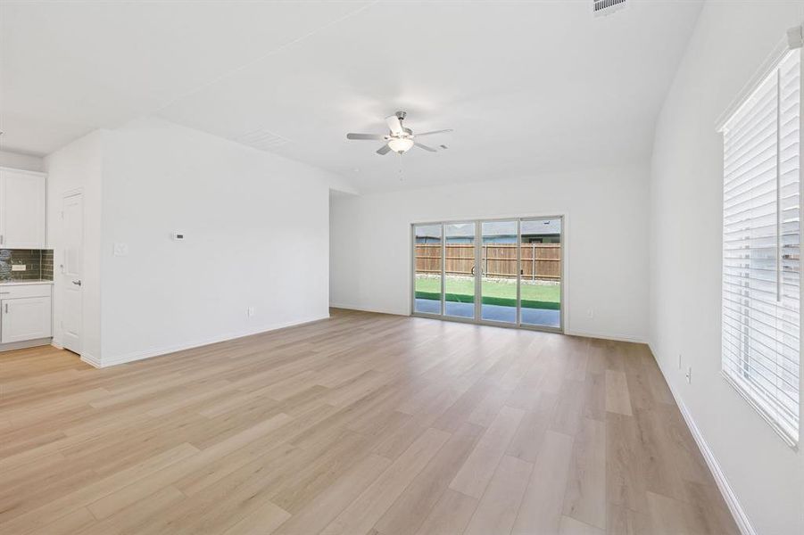 Photo is not of the actual home, but is an inspirational photo of builder’s model home and may depict options, furnishings, and/or decorator features that are not included. Photo is not of the actual home, but is an inspirational photo of builder’s model home and may depict options, furnishings, and/or decorator features that are not included.