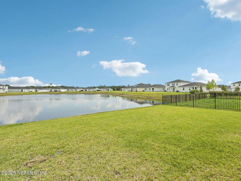 Image 40 of a home in Lakes at Bella Lago - Signature Series.