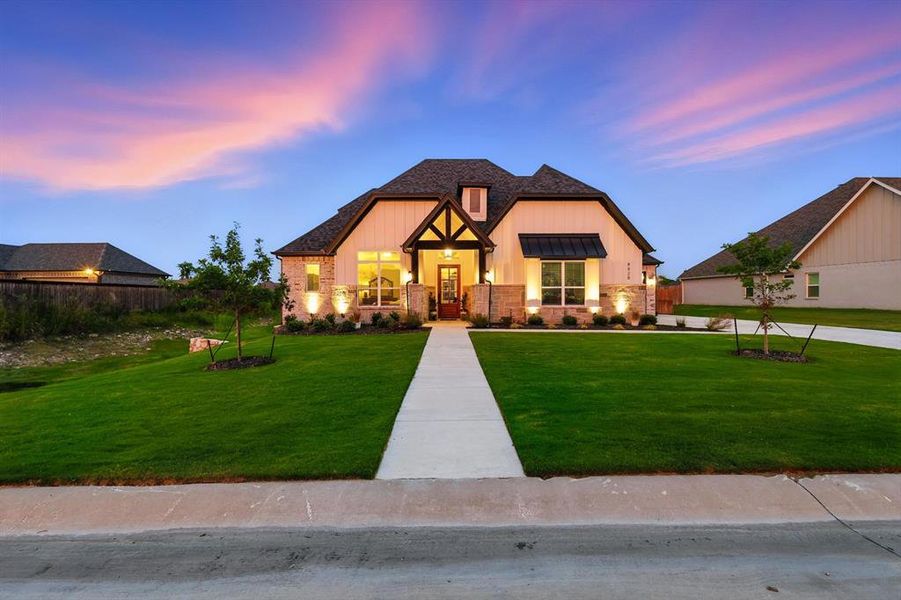 WELCOME HOME to 8828 Lazy Oak Drive! WELCOME HOME to 8828 Lazy Oak Drive!