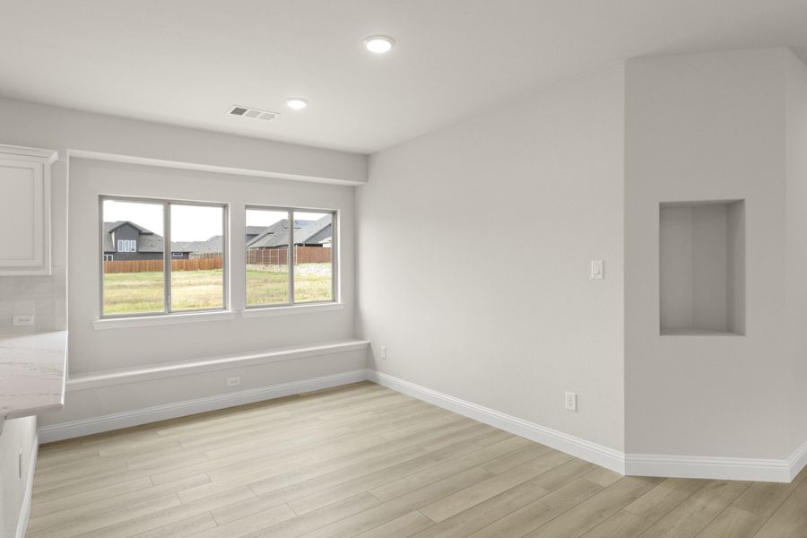 Spacious, unfurnished interior of a new home in Keeneland, Aubrey (Image 24).