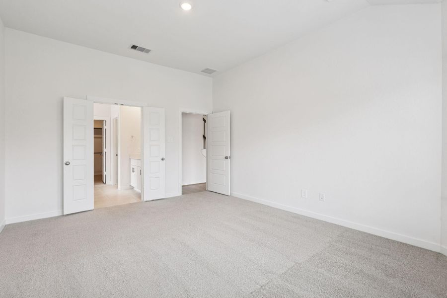 Spacious, unfurnished interior of a new home in Southwinds, Baytown (Image 30). Spacious, unfurnished interior of a new home in Southwinds, Baytown (Image 30).
