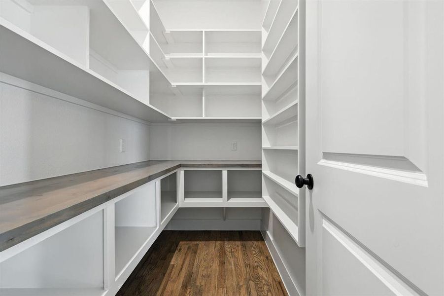 Image 38 of a home in .