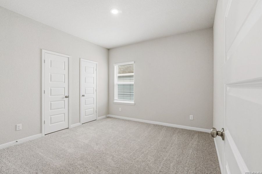 Spacious, unfurnished interior of a new home in Dauer Ranch, New Braunfels (Image 25). Spacious, unfurnished interior of a new home in Dauer Ranch, New Braunfels (Image 25).