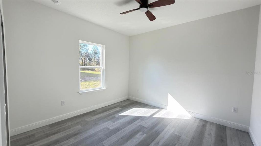 Spacious, unfurnished interior of a new home in , Citrus Springs (Image 23).