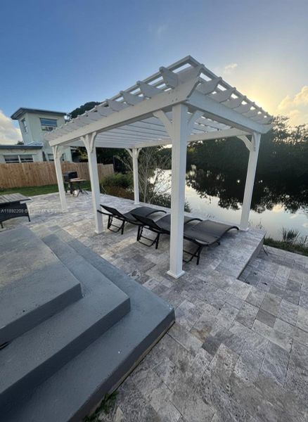 Image 14 of a home in . Image 14 of a home in .