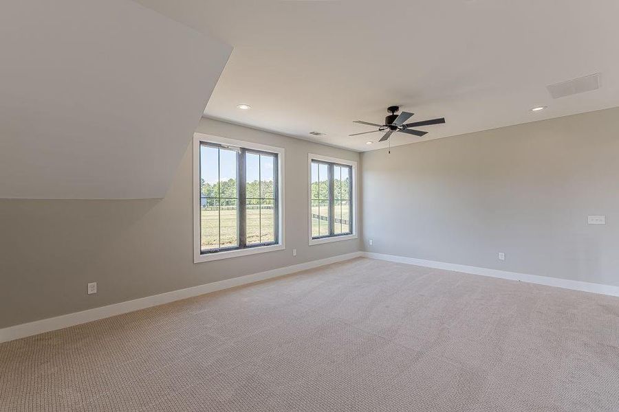Spacious, unfurnished interior of a new home in , Bremen (Image 48). Spacious, unfurnished interior of a new home in , Bremen (Image 48).